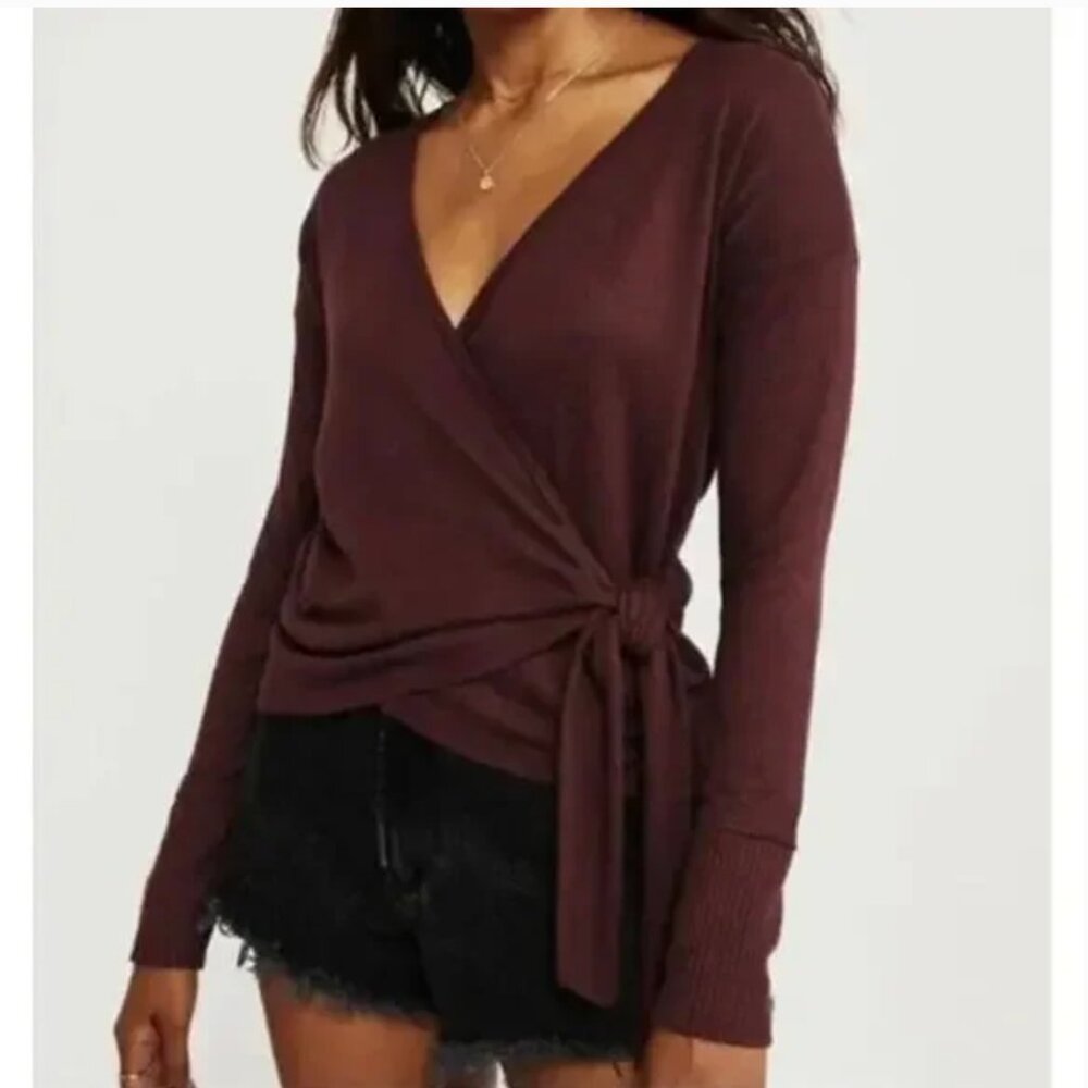 Abercrombie & Fitch Wrap Sweater Soft AF Knit V Neck Top